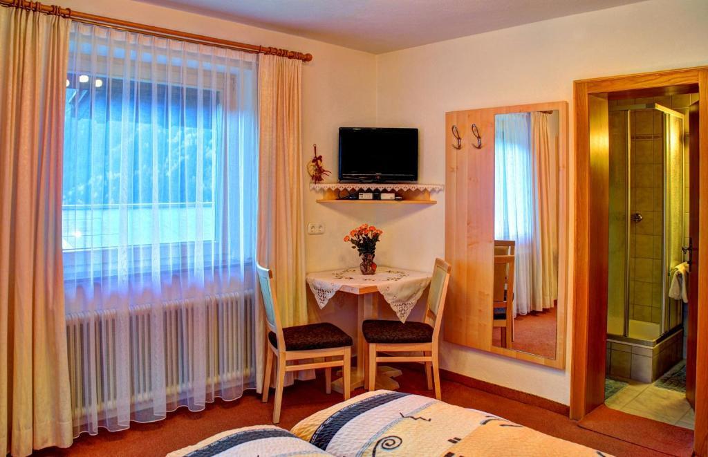 Gaestehaus Resi Jerzens Oda fotoğraf