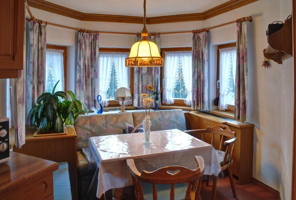 Gaestehaus Resi Jerzens Dış mekan fotoğraf